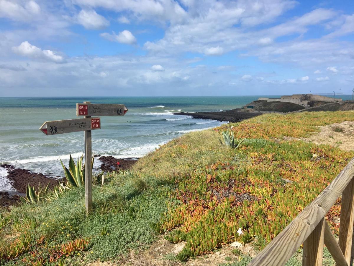 Enjoy View Apartment - Ocean, Surf, Beach, Eat & Work Atouguia Da Baleia Exterior photo