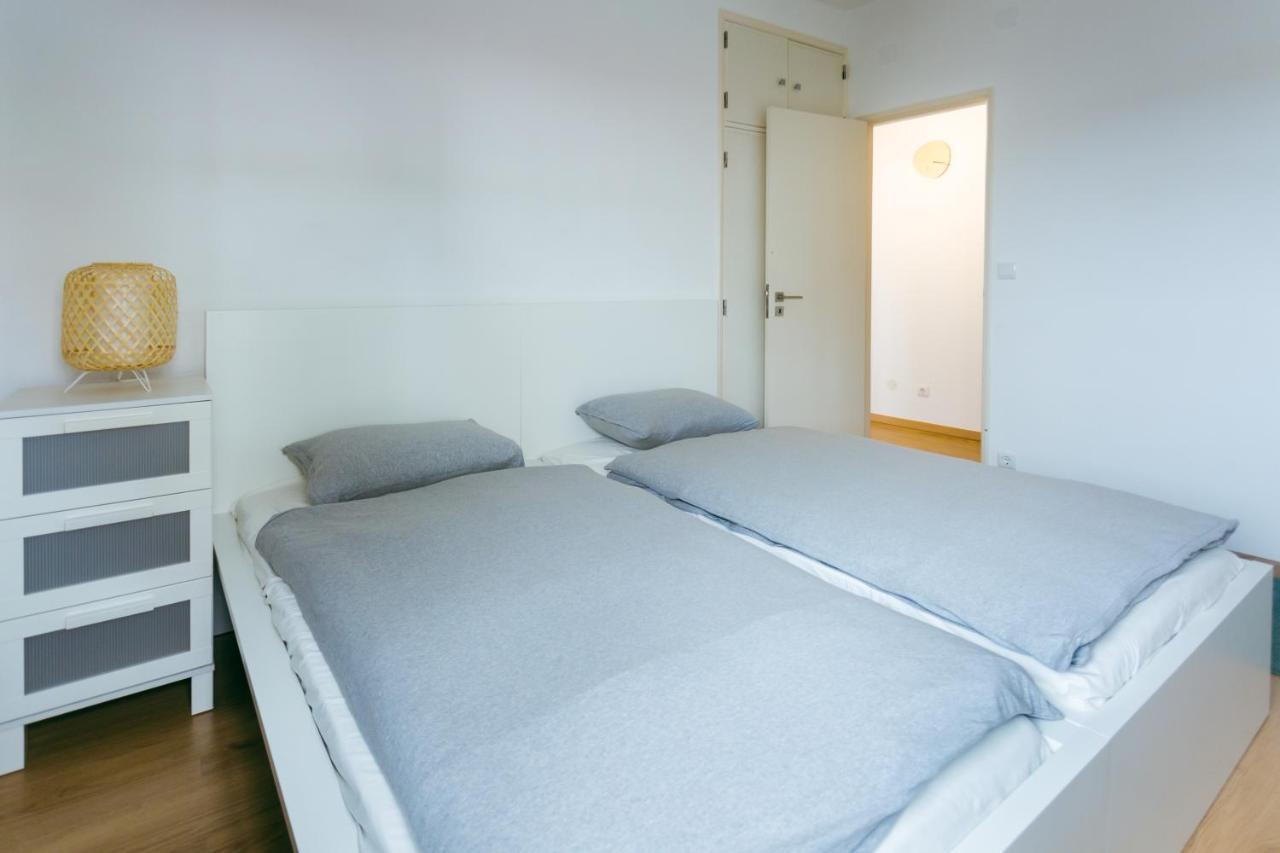 Enjoy View Apartment - Ocean, Surf, Beach, Eat & Work Atouguia Da Baleia Exterior photo