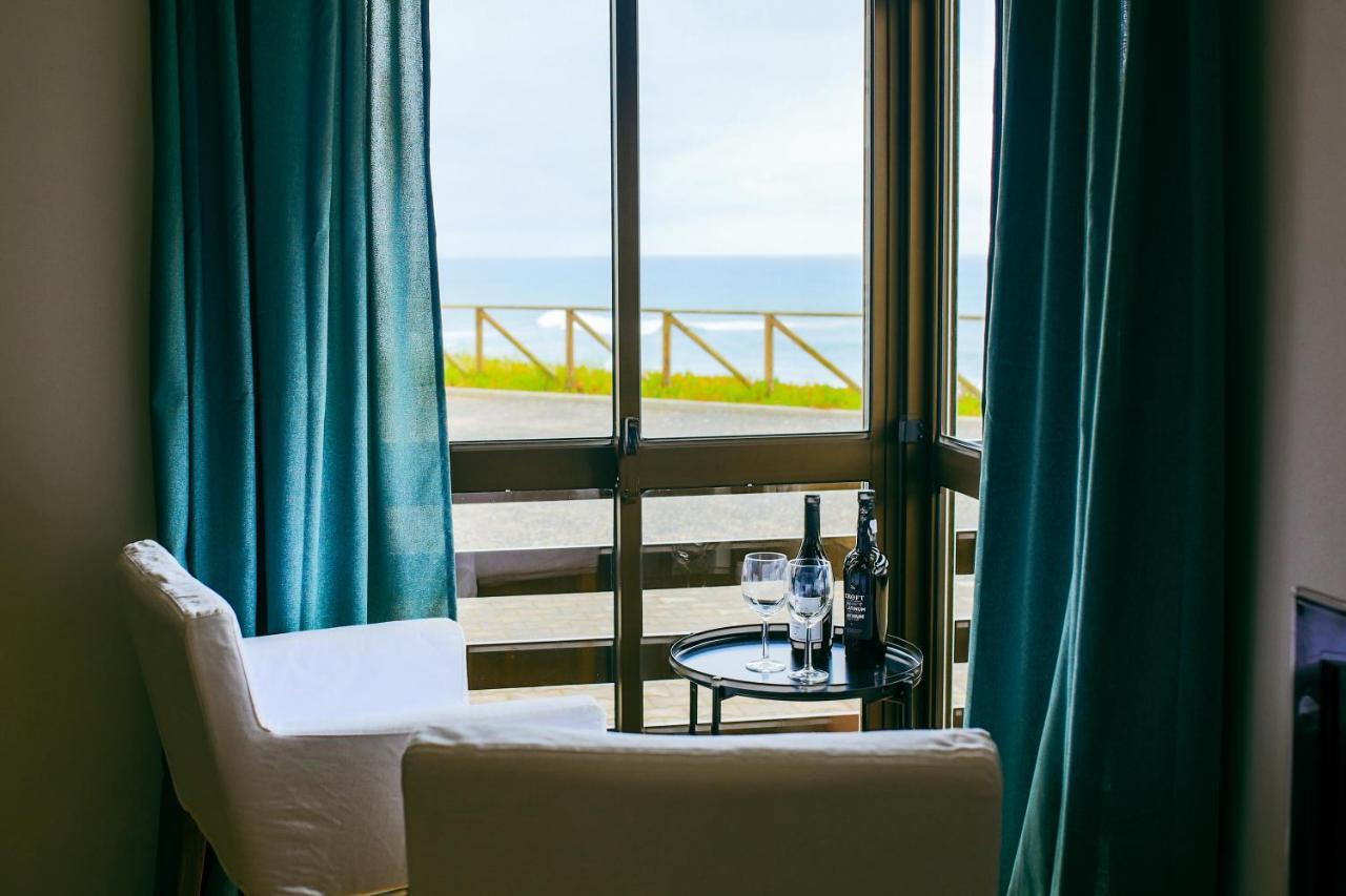 Enjoy View Apartment - Ocean, Surf, Beach, Eat & Work Atouguia Da Baleia Exterior photo