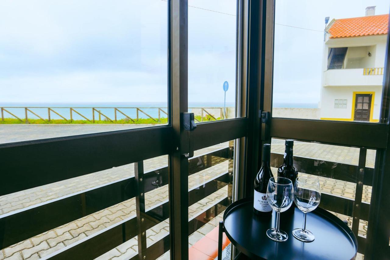 Enjoy View Apartment - Ocean, Surf, Beach, Eat & Work Atouguia Da Baleia Exterior photo